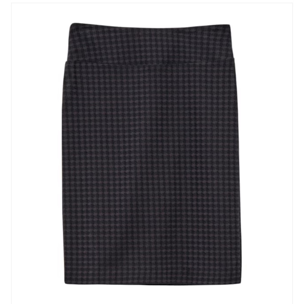 Margaret M Odela Slimming Houndstooth Pencil Skirt